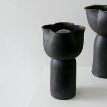 Load image into Gallery viewer, where to buy hong kong best local pottery handmade modern contemporary design clc ceramics online shop clara ceramics lamp lighting design mujihk Muji community market Hong Kong ceramicist 哪裡可以買最好的香港本地手工陶器 陶瓷網店 clara clc ceramics table lamp 陶瓷網上商店 現代 簡約 設計