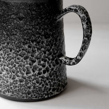 Load image into Gallery viewer, where to buy hong kong best local pottery handmade clc ceramics online shop clara ceramics design DAYMUG III, B.ROCK Ceramics Coffee Cup 哪裡可以買最好的香港本地手工陶器 陶瓷網店 clc ceramics 陶瓷網上商店 clara 現代 簡約 設計 黑蝕岩 陶瓷咖啡杯