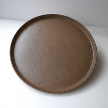 Load image into Gallery viewer, where to buy hong kong best local pottery handmade clc ceramics online shop clara ceramics large plate 哪裡可以買最好的香港本地手工陶器 陶瓷網店 clc ceramics 陶瓷網上商店 clara ceramics 現代 簡約 設計 平底陶瓷大碟