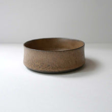 Load image into Gallery viewer, where to buy hong kong best local pottery handmade clc ceramics online shop clara ceramics plate 哪裡可以買最好的香港本地手工陶器 陶瓷網店 clc ceramics 陶瓷網上商店 clara ceramics 現代 簡約 設計 平底陶瓷小碟