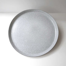 Load image into Gallery viewer, where to buy hong kong best local pottery handmade clc ceramics online shop clara ceramics large plate 哪裡可以買最好的香港本地手工陶器 陶瓷網店 clc ceramics 陶瓷網上商店 clara ceramics 現代 簡約 設計 平底陶瓷大碟