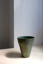 Load image into Gallery viewer, Greenday, Green Ceramics Garden Planter