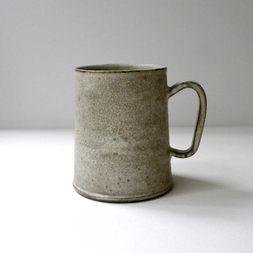 where to buy hong kong best local pottery handmade clc ceramics online shop clara ceramics design DAYMUG I, Oatmeal White Ceramics Sandy Skin Coffee Cup  哪裡可以買最好的香港本地手工陶器 陶瓷網店 clc ceramics 陶瓷網上商店 clara ceramics 現代 簡約 設計 燕麥白粗沙 陶瓷咖啡杯  