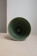 Load image into Gallery viewer, Greenday, Green Ceramics Garden Planter
